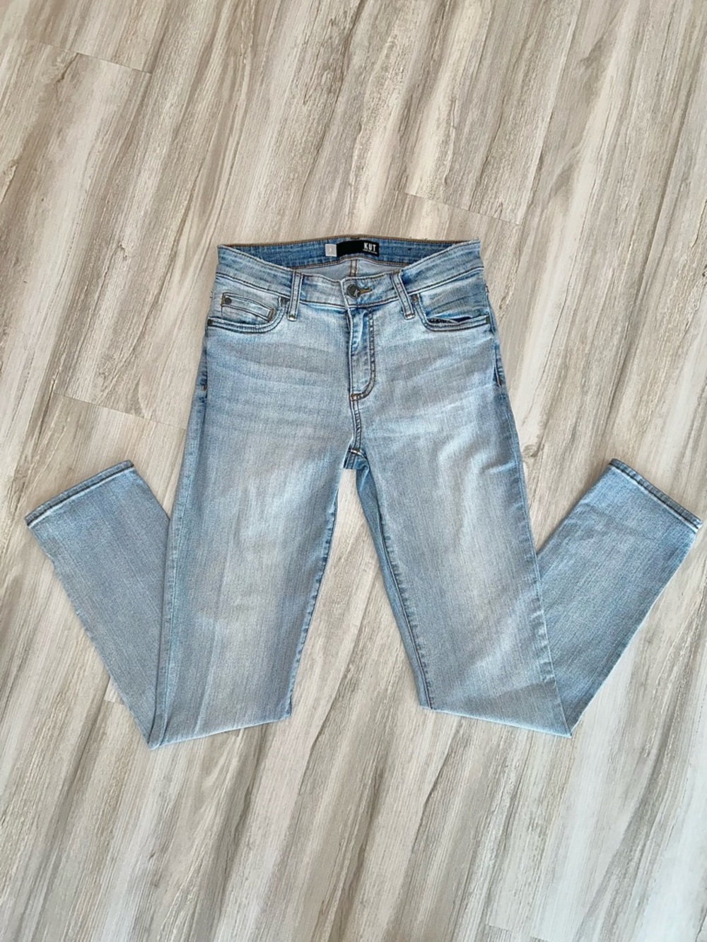 KUT FROM THE KLOTH Light Wash Skinny Mid-rise Jeans